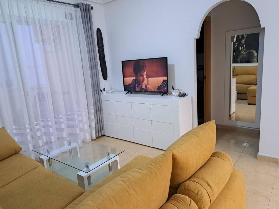 Apartament Julia De Lux Τορεβιέχα Εξωτερικό φωτογραφία