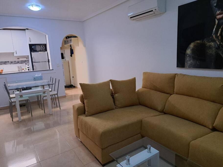 Apartament Julia De Lux Τορεβιέχα Εξωτερικό φωτογραφία